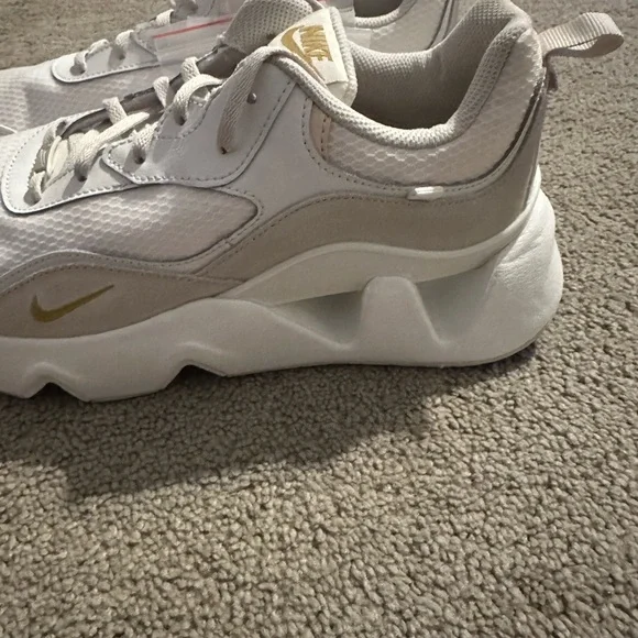 Nike Ryz 365 2 -‎ Women’s 12 - Picture 3 of 13